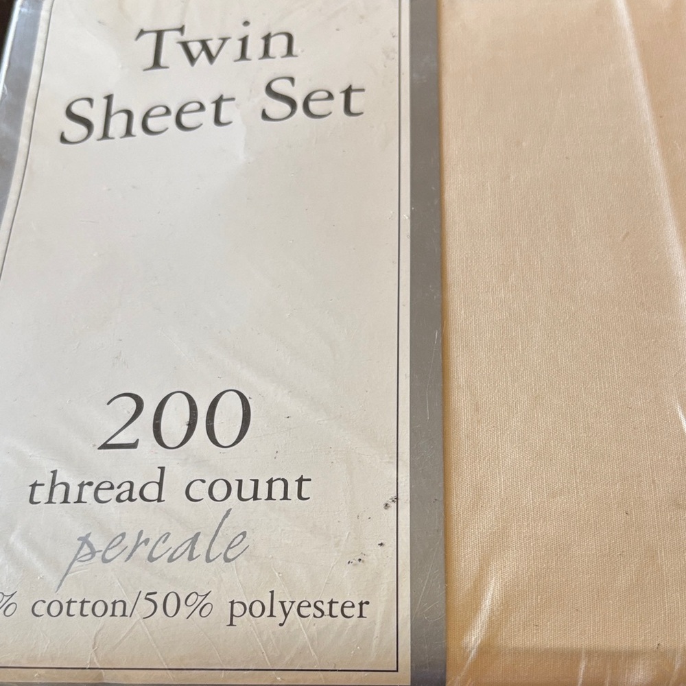 Sheet set twin new 200 thread count percale 50% cotton 50% polyester